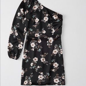 Abercrombie One-sleeve Silky Dress
